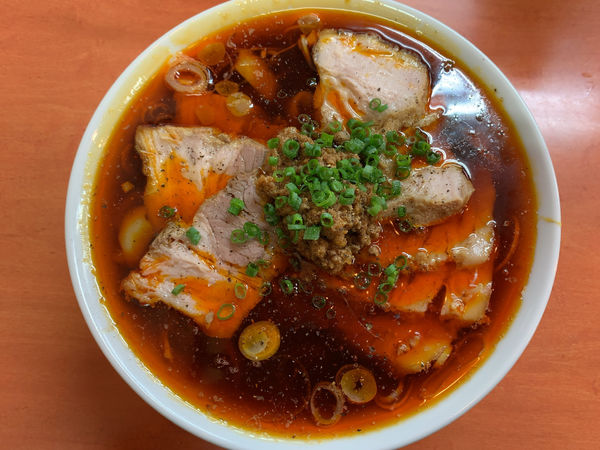 「チャーシューメン辛口（ラー油味）1000円」@日陰の写真