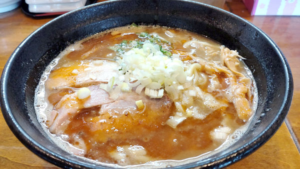 「【昼】濃厚魚介豚骨エビ風味」@はりけんラーメンの写真