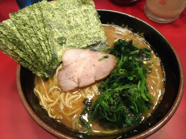 「ラーメン中」@らーめん 谷瀬家 新橋店の写真