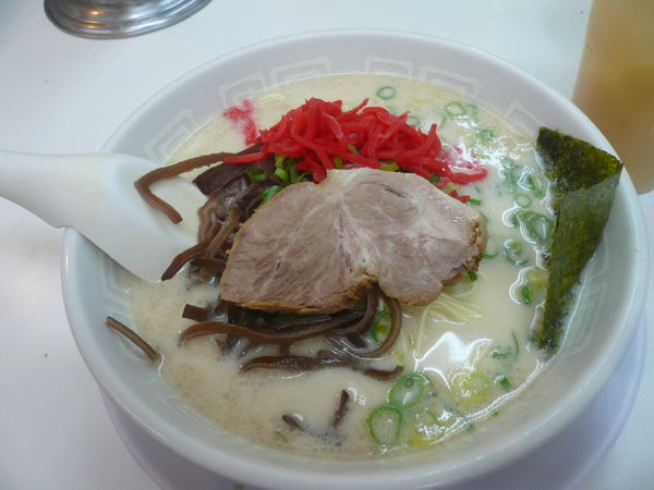 「ラーメン」@博多天神 新宿東口駅前店の写真