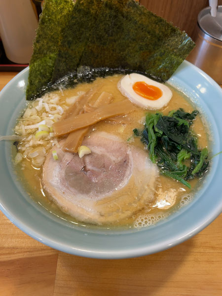「濃厚ラーメン」@横濱とんこつ TUKASA 本店の写真