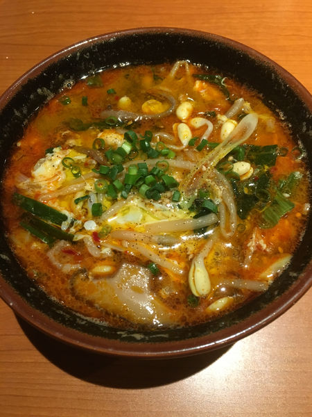 「ユッケジャンラーメン(540円税別)」@安楽亭 江戸川中央店の写真