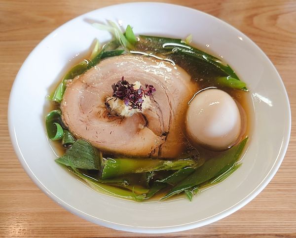 「九条ネギの極太煮干そば【突発限定】」@麺 㐂色の写真