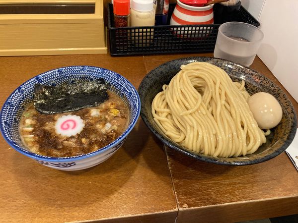 「味玉つけ麺　麺大盛りサービス」@つけめん 桜の如くの写真