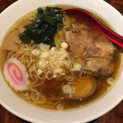 醤油ラーメン(680円)