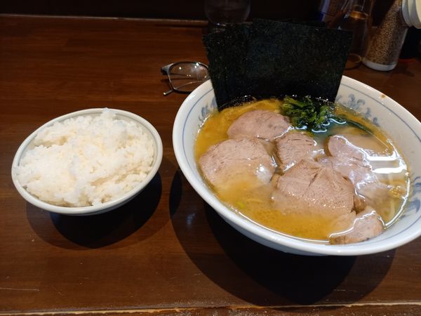 「チャーシュー麺」@横浜家系ラーメン 中島家の写真