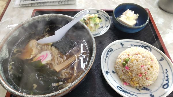 「お昼の定食、炒飯セット700円」@中華料理 京華 支店の写真