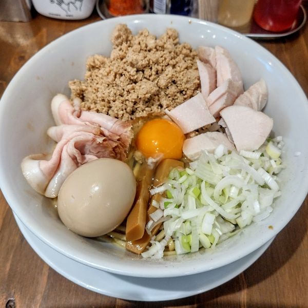 「鶏まぜそば､味玉」@麺屋鈴春の写真