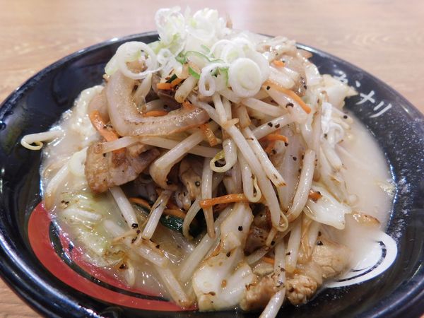 「濃厚タンメン￥７７０　野菜増し￥０（クーポン券で無料）」@茨城タンメン カミナリ 我孫子店の写真