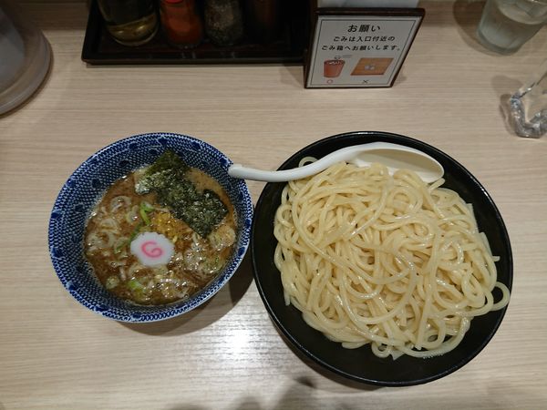 「つけ麺￥880＋大盛￥100(あつもり)」@頑者製麺所 エキア成増店の写真