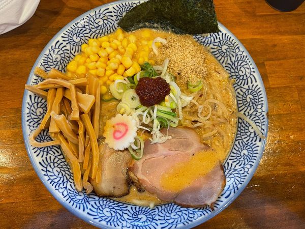 「白味噌ラーメン」@麺処 諭吉の写真