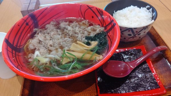 「松阪牛らーめんライス付１３００円」@鈴鹿らーめん 啜乱会の写真