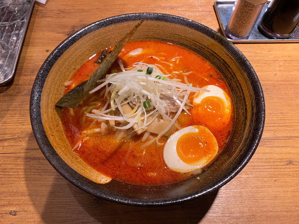 「辛味噌らーめん」@北海道らーめん 楓 日ノ出町店の写真