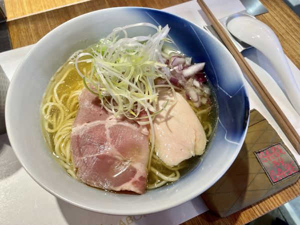 「白醤油中華そば」@ZEN LABORATORYの写真