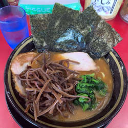 ラーメン(麺カタメ)、キクラゲ、バラ1