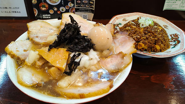 「肉の日限定/下田さん家の背脂煮干しチャーシュー麺+他」@らーめん 五ノ神精肉店 煮干し編の写真