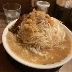 にぼ二郎ラーメン・大盛（８２０円）