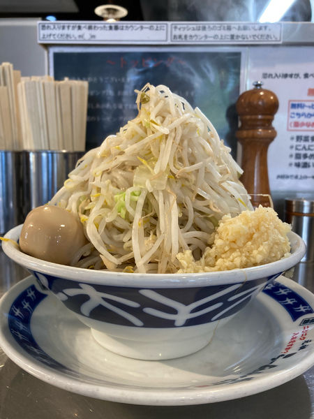 「塩らーめん＋味付玉子　790円」@ラーメン大 下高井戸店の写真
