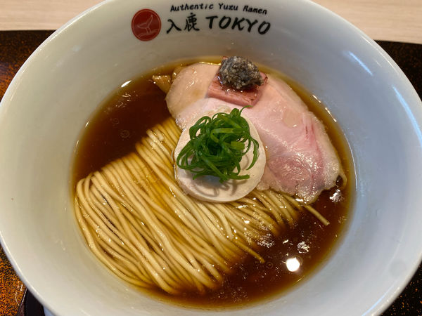 「ポルチーニ醤油らぁ麺」@入鹿TOKYOの写真