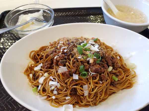「汁なし担々麺＠中国美食 親惠」@中国美食 親惠の写真