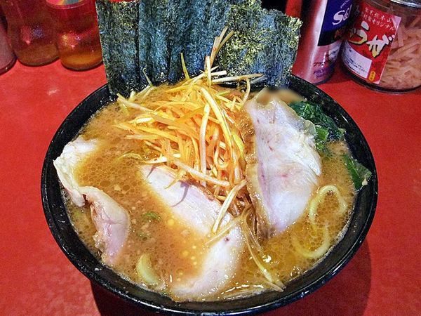 「チャーシューメン 白髪ネギ辛しあえ」@厚木家の写真