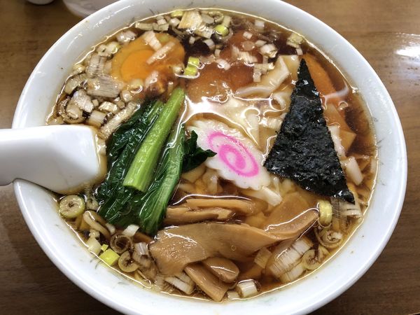 「ワンタンメン（800円）」@盛昭軒の写真