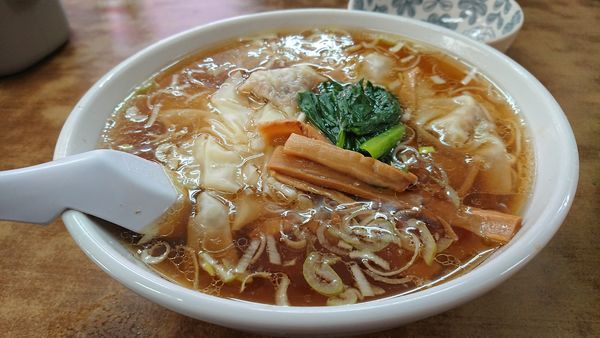 「ワンタンメン」@中華料理 寿楽の写真