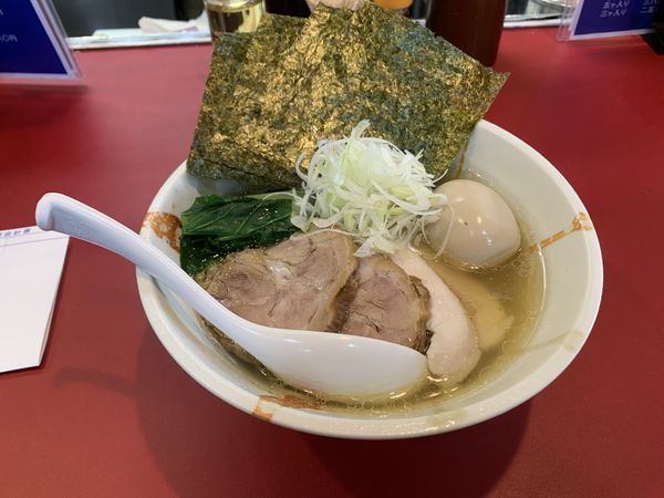 「淡麗塩+特製トッピング」@じゃっこいの写真