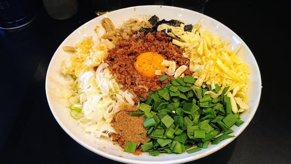 「【数量限定】台湾混蕎麦(ニンニク・ホアジャオ)＋チーズ」@豚風。の写真