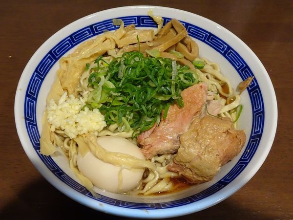 「新百合ヶ丘：煮干し（980円）＋味付け玉子　ニンニク少し」@ラーメン ゼンゼンの写真