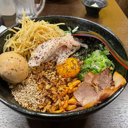 まぜそば　全部のせ