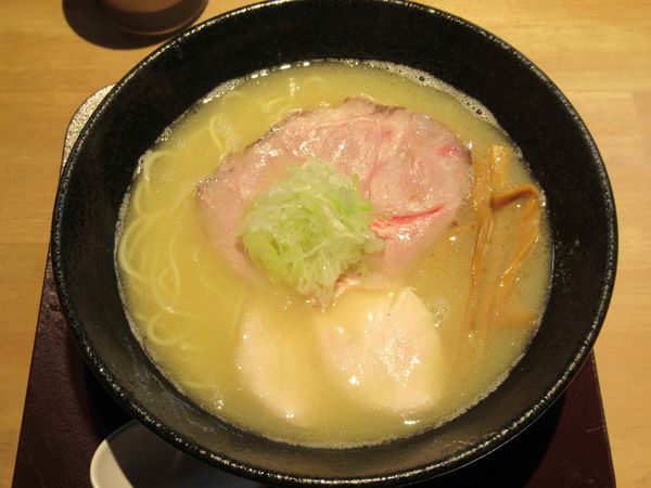 「μ白湯（800円）」@らぁ麺おかむらの写真
