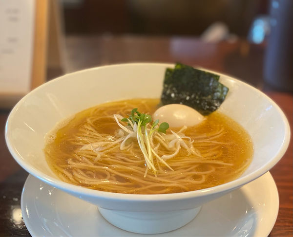 「白醤油ラーメン830円(TOC抜き)」@ラーメン ニュー松戸の写真