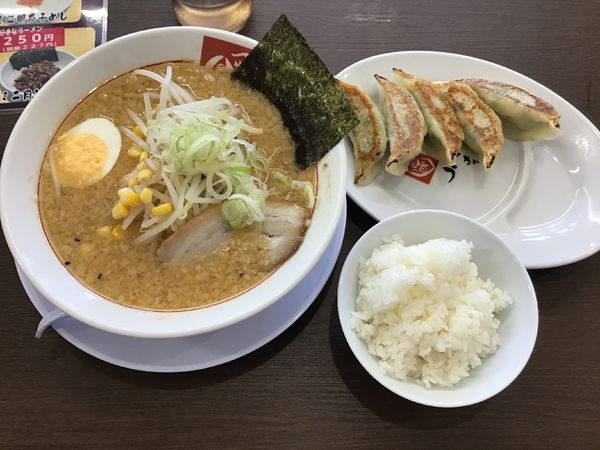 「こってり味噌ラーメン858円(クーポンで餃子)ライス無料」@ラーメンばんだい 柏新富町店の写真