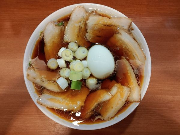 「チャーシュー中華そば　半熟玉子」@濃厚中華そば 佐とうの写真