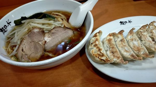 「醤油」@麺ロード 大森店の写真