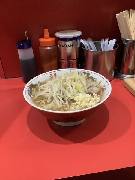 「ラーメン小、野菜少なめ、ニンニクマシ」@ラーメン二郎 千葉店の写真