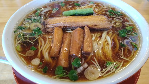 「朝ごはん中華そば、大盛り」@築地の中華そば 伊蔵八の写真