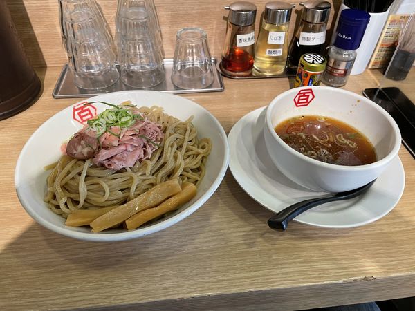「濃厚肉汁つけ麺　醤油」@百年本舗 秋葉原総本店の写真