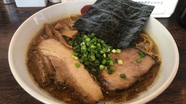 「魚介豚骨醤油ラーメン」@麺屋 三四郎の写真