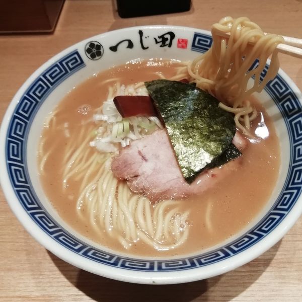 「濃厚ラーメン(800円)」@めん徳 二代目 つじ田 福岡空港店の写真