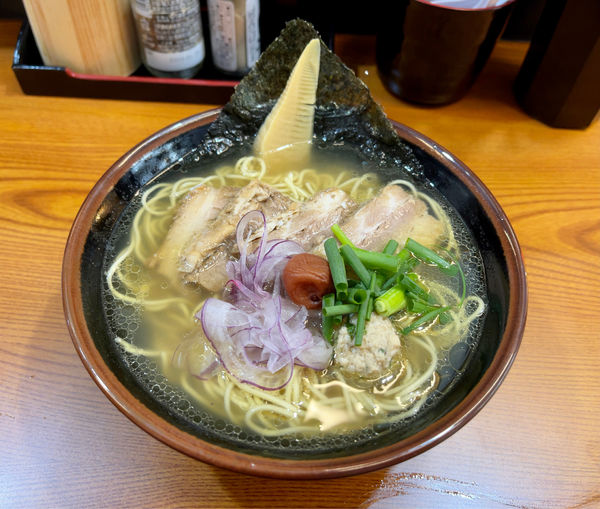 「中華そば淡麗塩(800円)」@一品保の写真