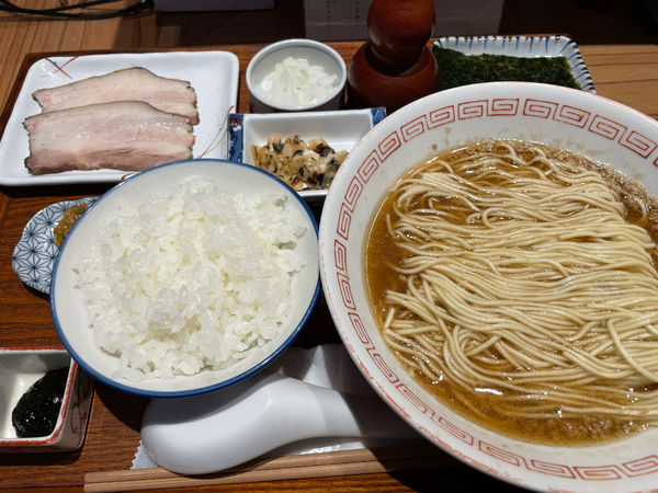 「烏賊(するめいか)定食1100円」@炭火焼濃厚中華そば 海富道の写真