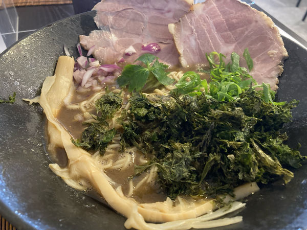 「モズクガニ豚骨ラーメン」@和歌山家 蒔田店の写真