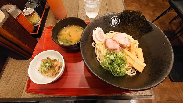 「和え麺中盛（煮干し）」@和え麺、藤の写真