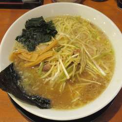 ネギラーメン（740円）