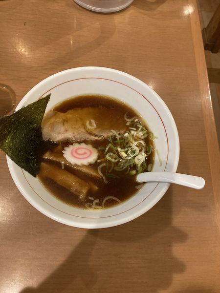 「醤油ラーメン 650円」@つけ麺処 くっちゃいな 鴨宮店の写真