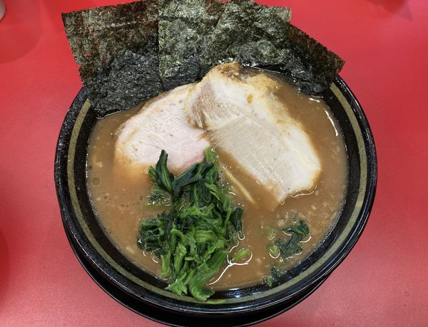 「ラーメン＋豚バラ」@IEKEI_TOKYO 王道家直系の写真