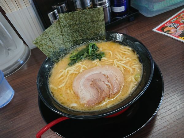 「ラーメン 醤油 500円、ライス100円」@横浜家系ラーメン 木村家 青森観光通店の写真