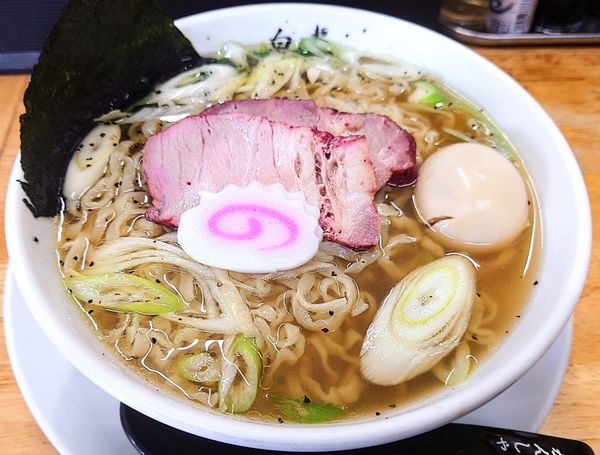 「奥美濃古地鶏の王様中華そば【期間·数量限定】」@麺屋 白神の写真